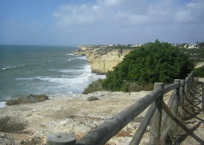 Al Gharb * Carvoeiro (Lagoa)